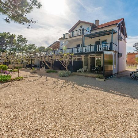 Apartments Villa Agape Vir Eksteriør billede