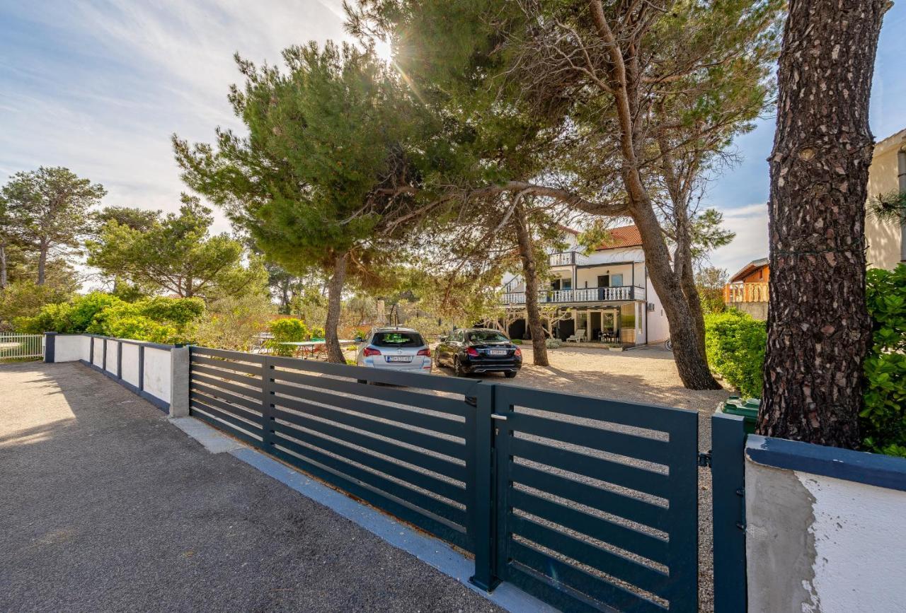 Apartments Villa Agape Vir Eksteriør billede
