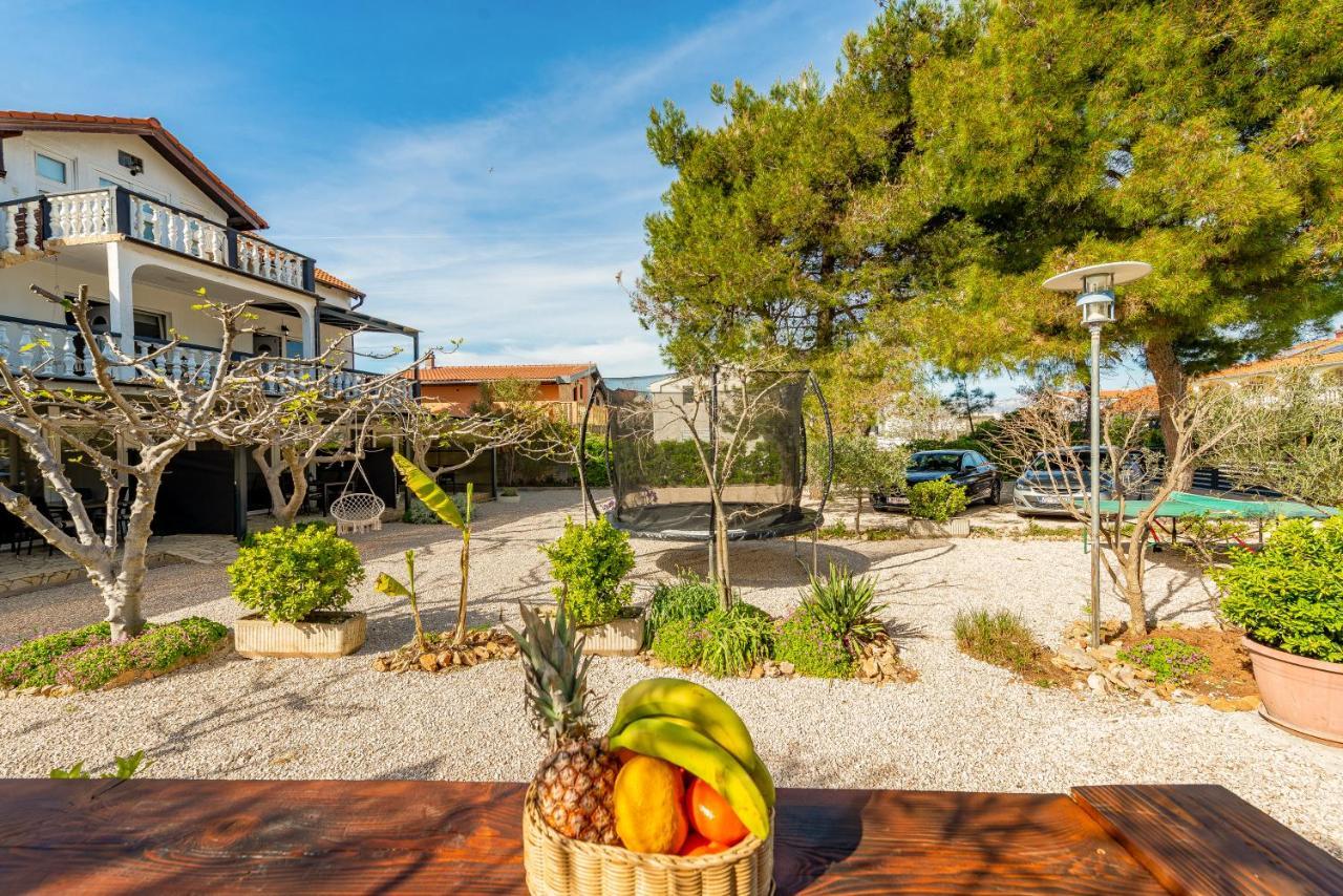 Apartments Villa Agape Vir Eksteriør billede