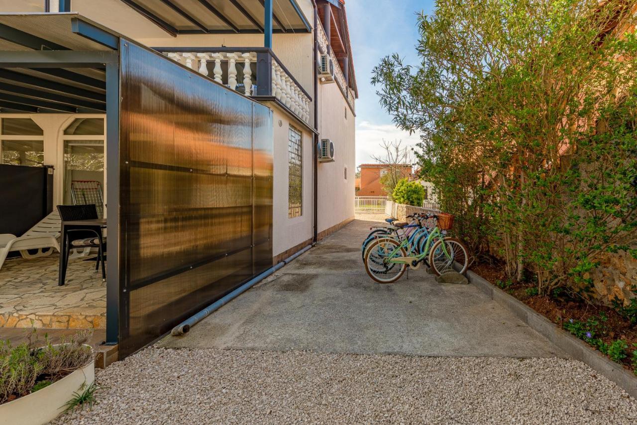 Apartments Villa Agape Vir Eksteriør billede